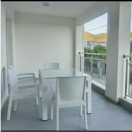 Apartment Ajat - Large Terrace Trebinje